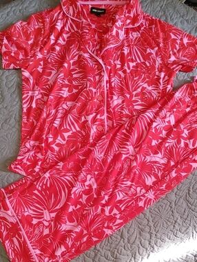 Room Service Red & Pink Floral Pajama Set 3/4 LengthSz SM